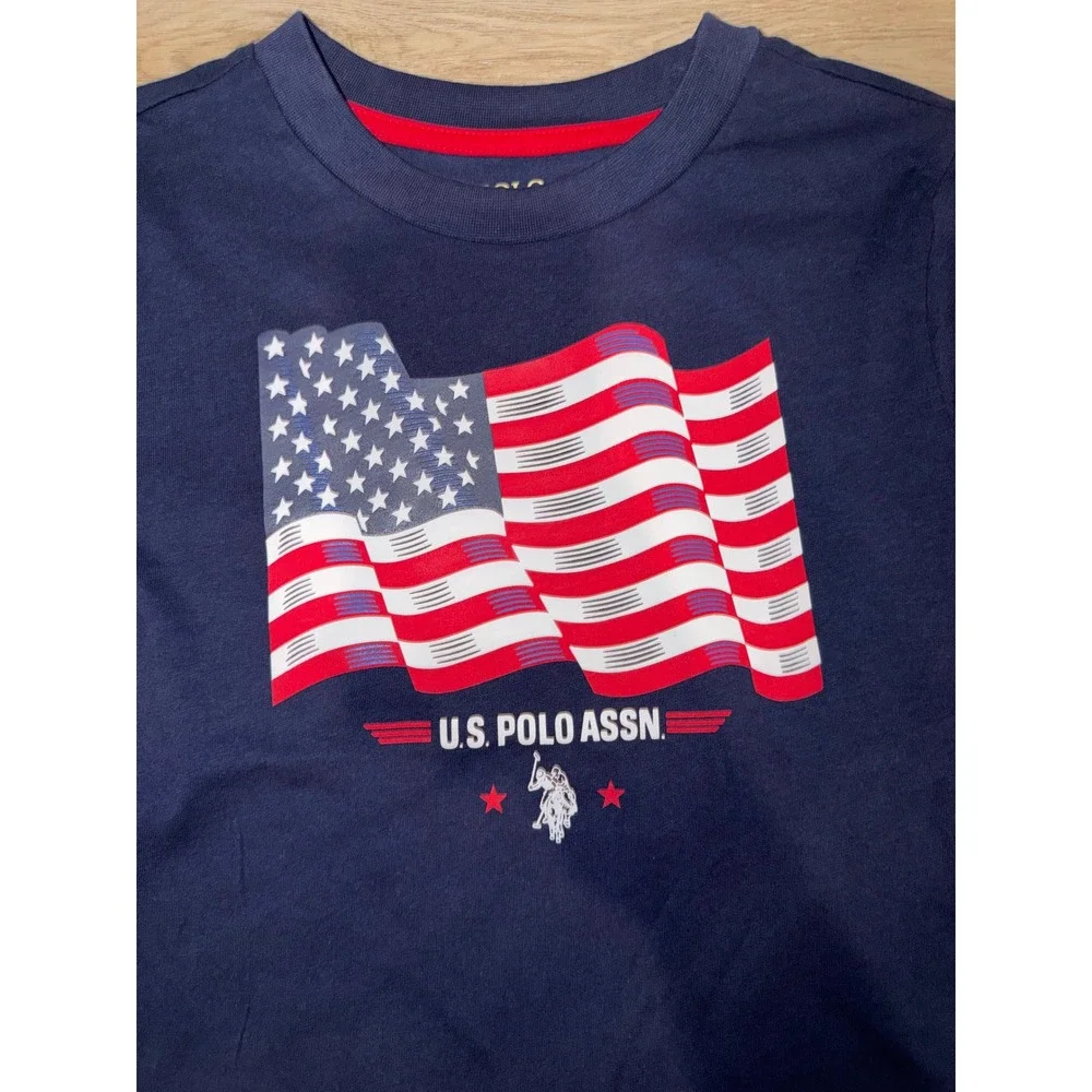 Boys tee medium 8